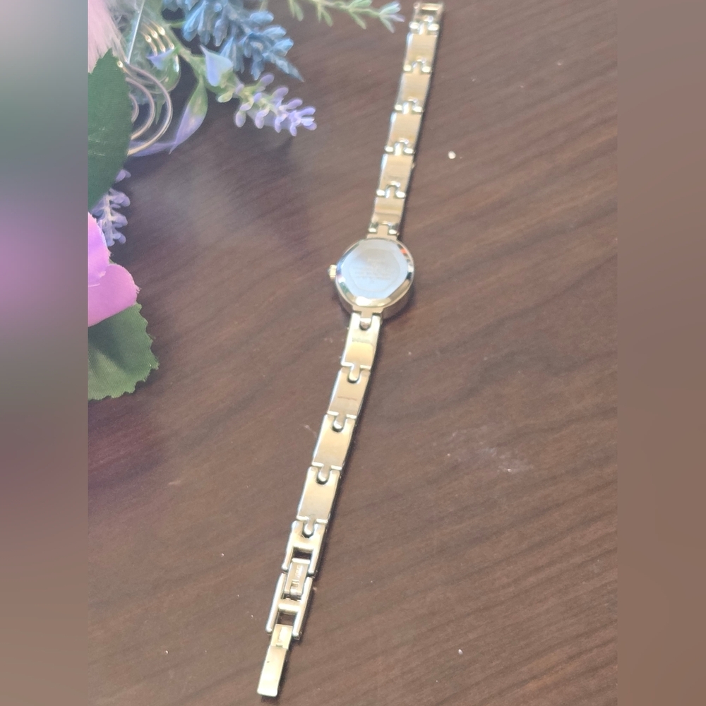Extreme Silver Tone Bracelet Quartz Watch - Picture 5 of 7